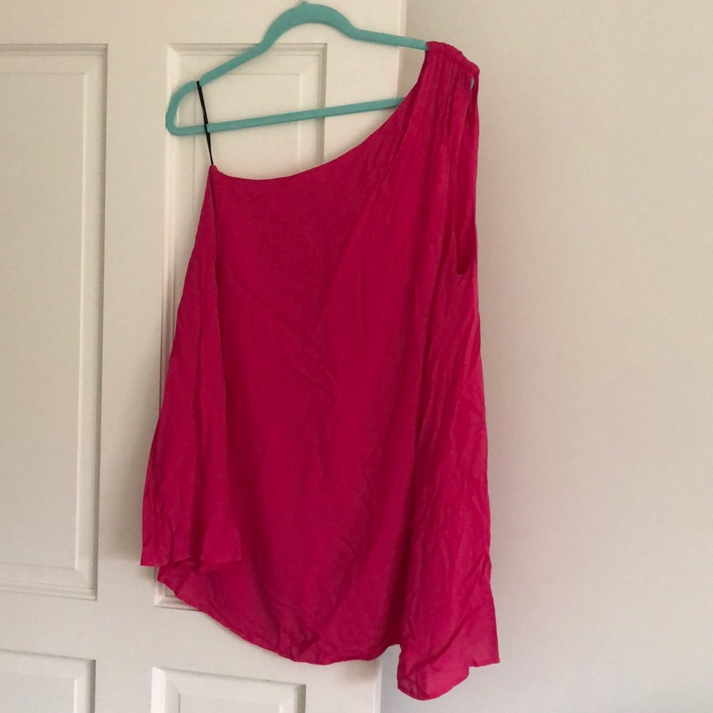 1 shoulder pink flowy dress